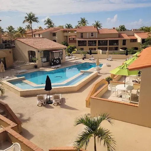Villa Con Vista A La Marina 우마카오 아파트